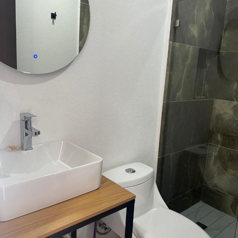 Vidrio Suites Col Americana - Suite con balcón - 3