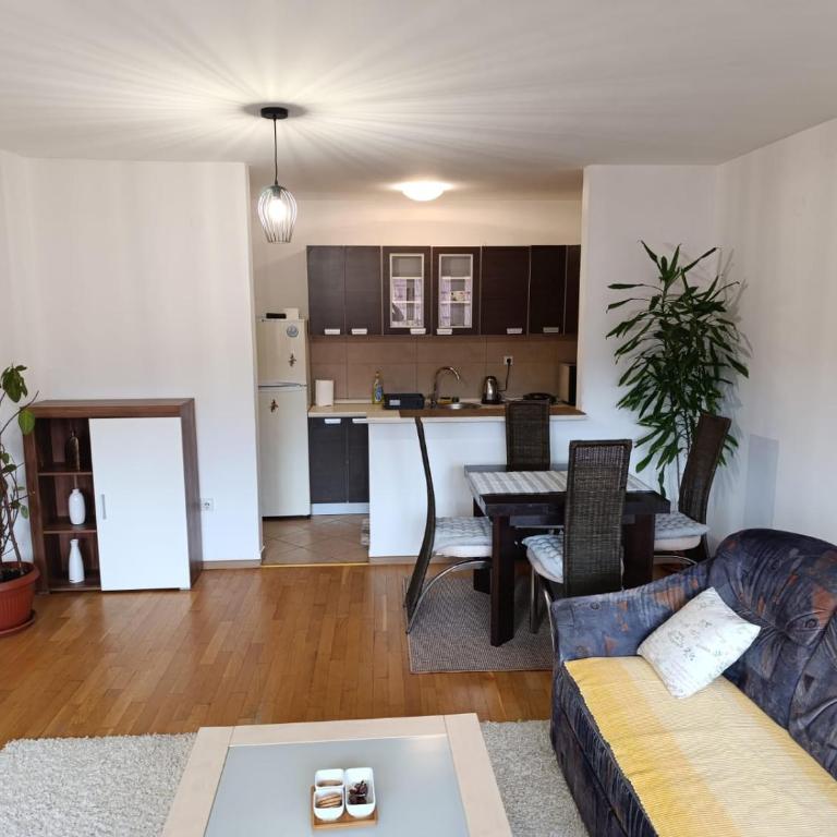 Aleksandrija Pale - One-Bedroom Apartment - 8