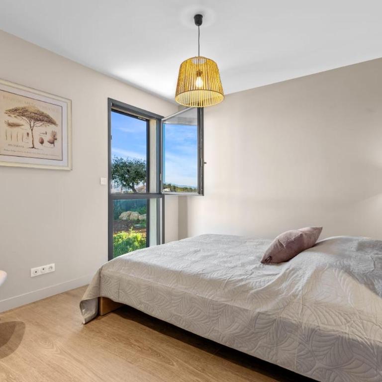 Villa Capucine - Modern Villa - Three-Bedroom Villa - 8
