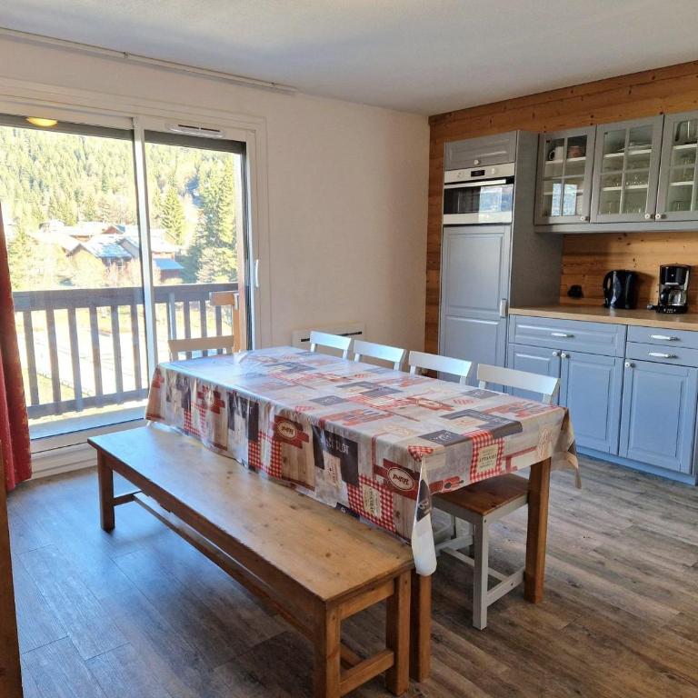 Appartement 3 Pièces + Cabine 8/10 Pers. - Cœur de Station, Proche Pistes et Commerces, 55m² - FR-1-265-191 - Appartement (10 Adultes) - 14