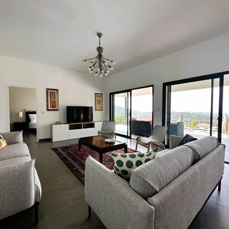 Villa Eden pour 8 personnes climatisée avec piscine chauffée et vue mer à La Londe-les-Maures - Maison de Vacances 4 Chambres - 12