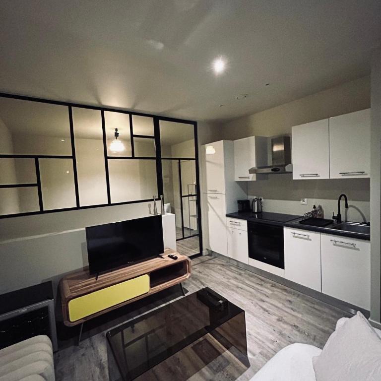 Appartement art deco Reims - Appartamento con 1 Camera da Letto - 2