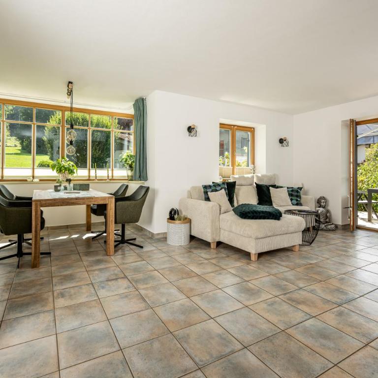 Ferienwohnung Marianne Bergpanorama für Paare 60qm - Apartment mit Blick auf die Berge - 2