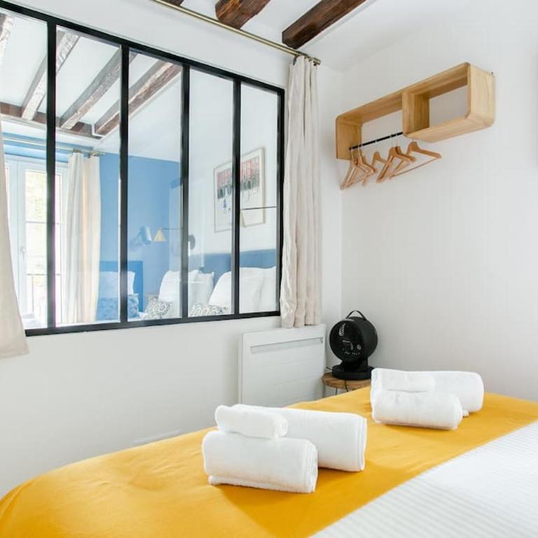 Marais2 Place des Vosges peaceful air-conditioned - Appartement 2 Chambres - Vue sur Jardin - 12