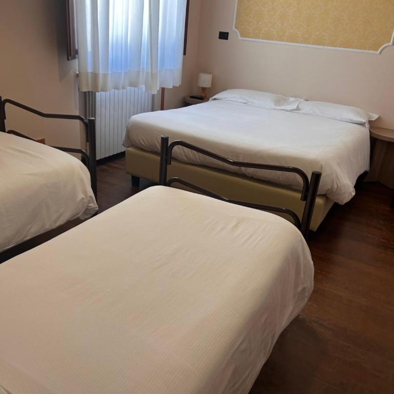 La Capannina - Economy Quadruple Room - 2