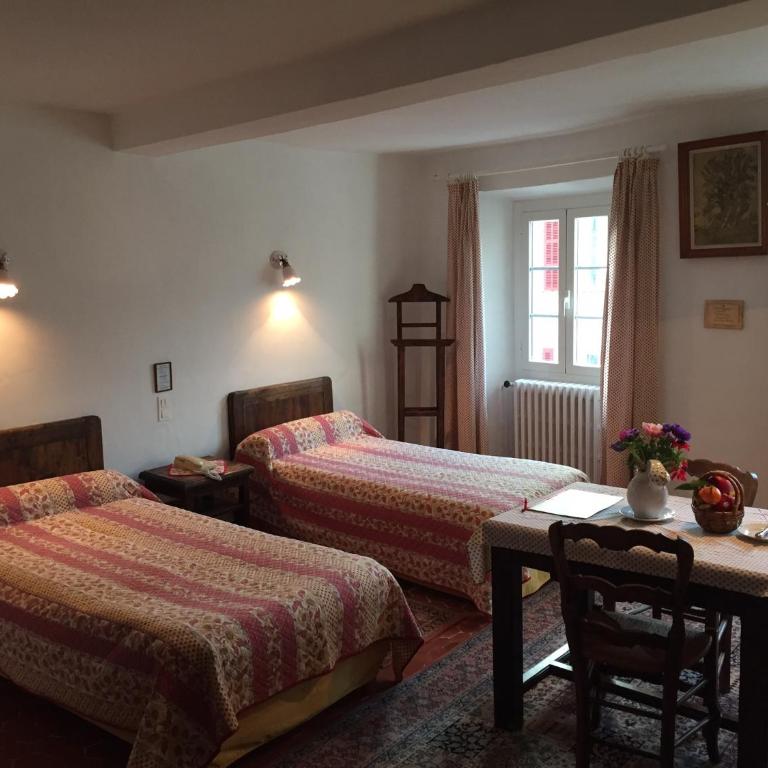 Auberge des Seigneurs - Chambre Lits Jumeaux - 1