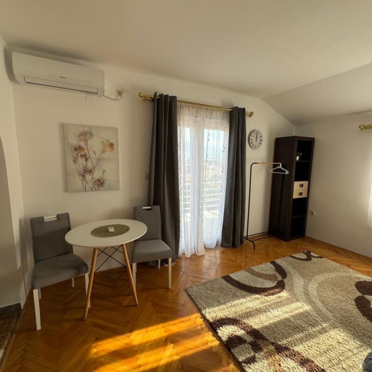 Apartmani Breze - Apartment with Terrace - 10