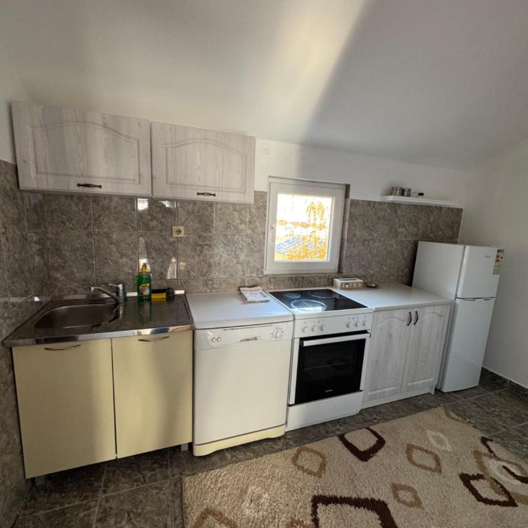 Apartmani Breze - Apartment with Terrace - 16