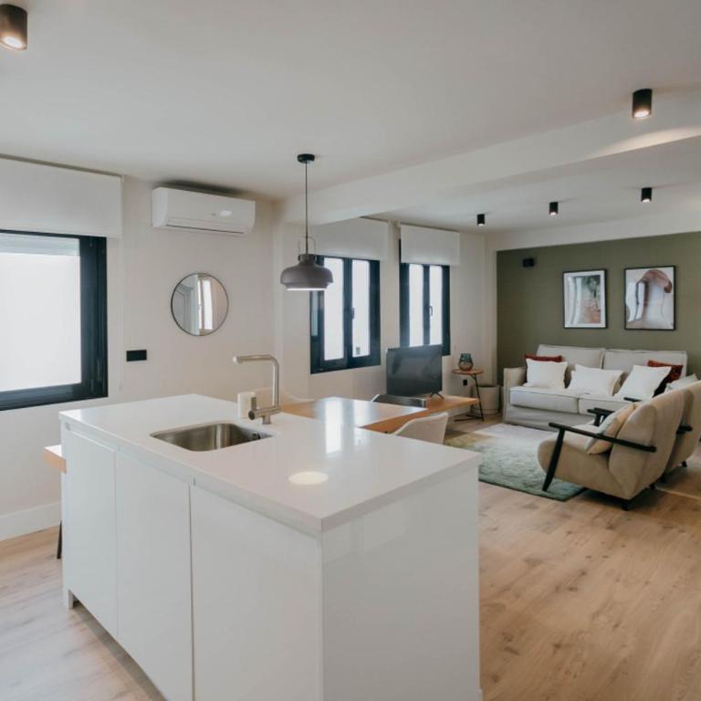 Elegant y luminoso- 2Bd 2Bth- Center - Apartamento de 2 dormitorios - 10