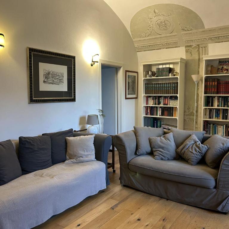Frescos house - Apartment with Balcony - 1