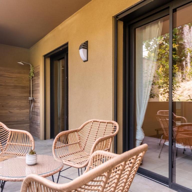 La Villa Sambro - Appartement 2 Chambres - Vue sur Jardin - 6