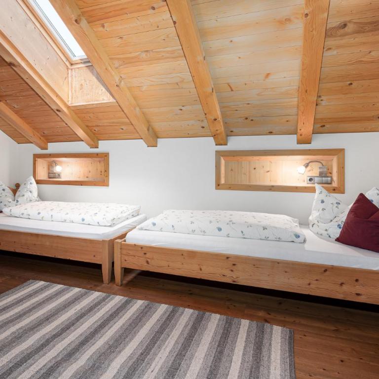 Froetscherhof, Urlaub auf dem Bio-Bauernhof in Brixen, Appartments, Sauna und BrixenCard - Two-Bedroom Apartment - 14