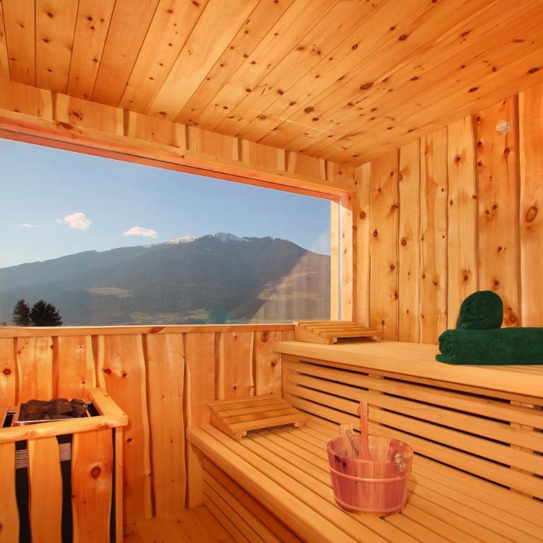 Froetscherhof, Urlaub auf dem Bio-Bauernhof in Brixen, Appartments, Sauna und BrixenCard - Two-Bedroom Apartment - 33