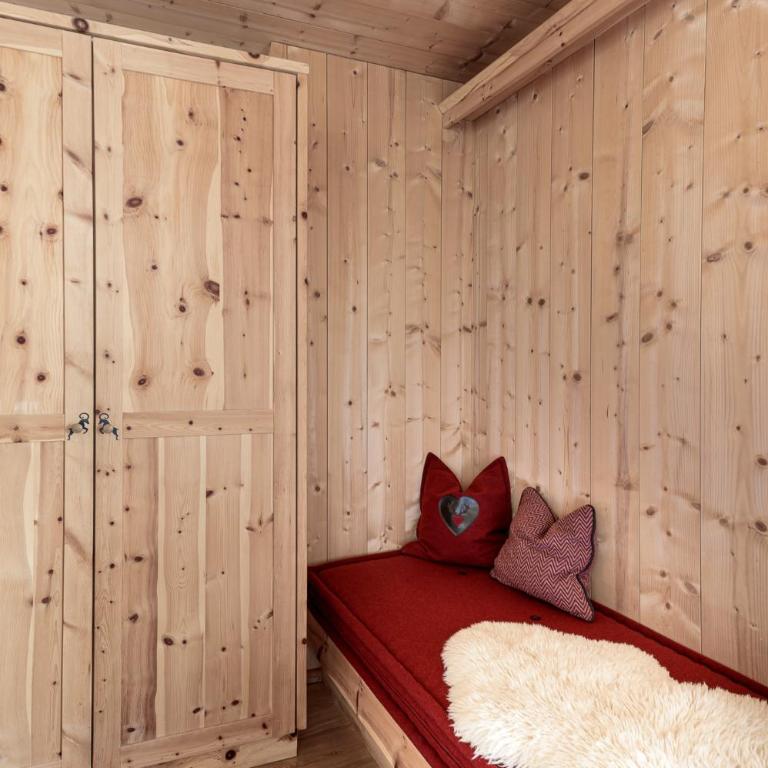 Froetscherhof, Urlaub auf dem Bio-Bauernhof in Brixen, Appartments, Sauna und BrixenCard - Three-Bedroom Apartment - 40