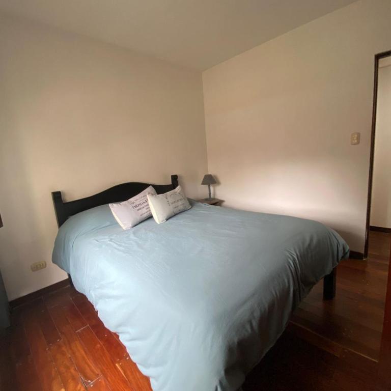 Chalet MDQ - Playa Grande - Los Troncos - Para 6 - Casa Vacacional de 3 dormitorios - 4