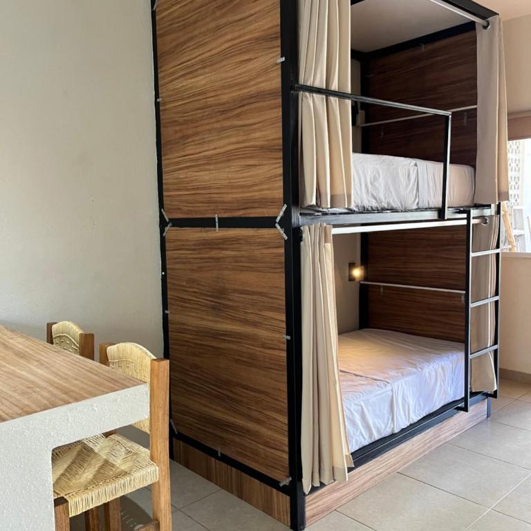 Bahía Sirenas - Cama en habitación compartida mixta de 6 camas - 8