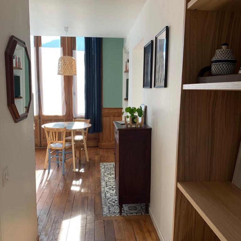 A deux pas de la gare, La Maison Rouge - Appartement 1 Chambre - 2