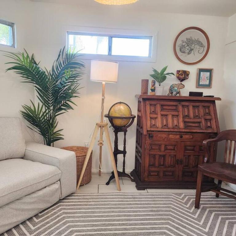 Casa Tiki - Tropical Beachfront Chilluxe - Three-Bedroom House - 13
