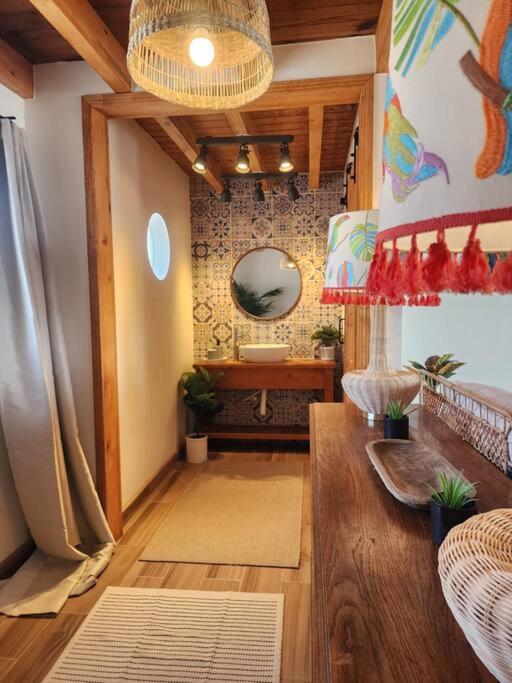 Casa Tiki - Tropical Beachfront Chilluxe - Three-Bedroom House - 29