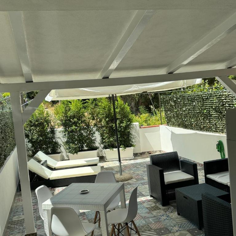 Luxury Home Station - One-Bedroom Apartment - 33