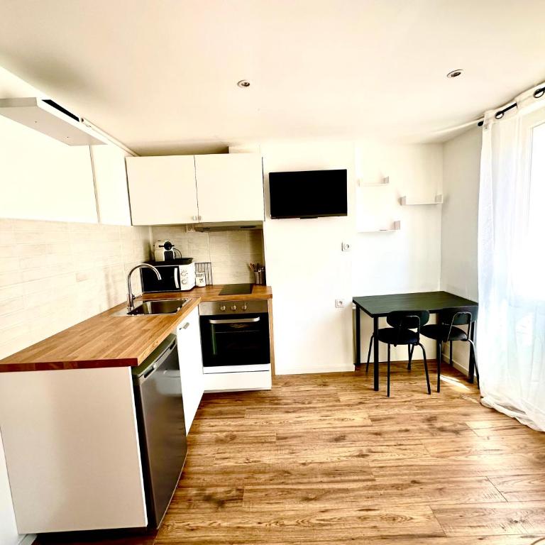 Appartement Emplacement Central - Proche Gare - Apartamento de 1 dormitorio - 5