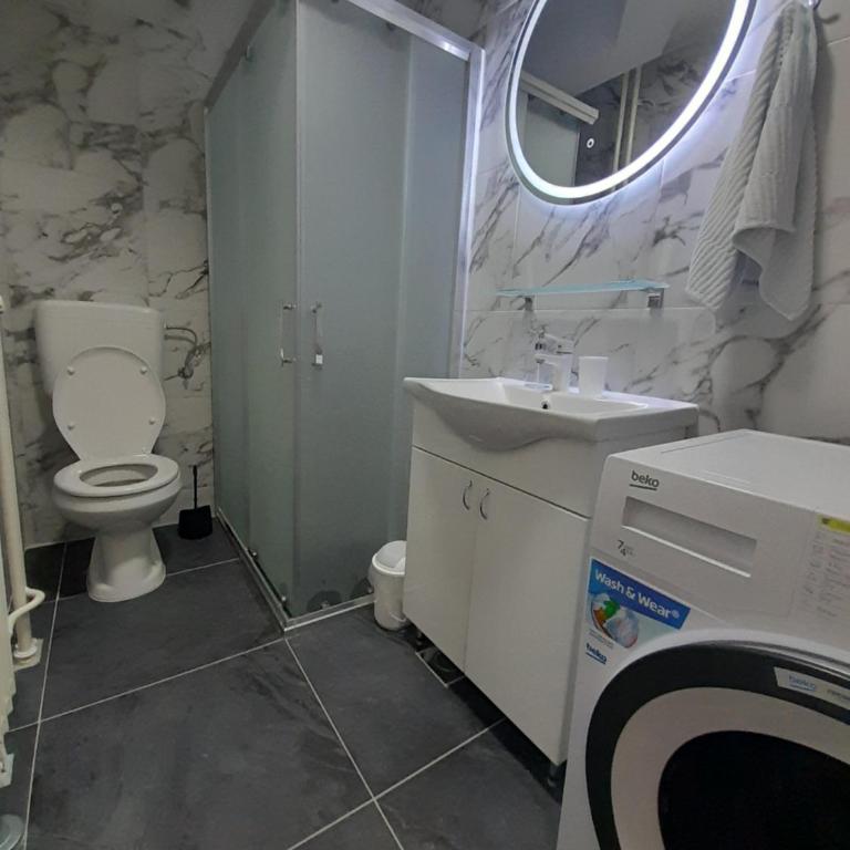 stan san banjaluka - Apartman sa 1 Spavaćom Sobom, Balkonom i Pogledom na Grad - 17
