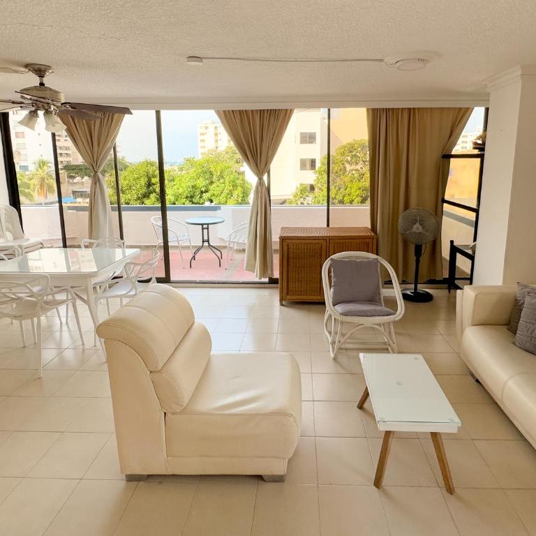 Apartamentos Centro IN Rodadero - By Bedviajes - Two-Bedroom Apartment - 3