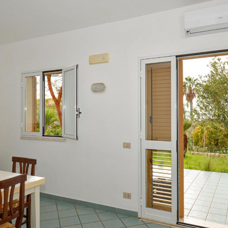 Cozy Home In Ragusa With House A Panoramic View - Casa Vacanze con 2 Camere da Letto - 1