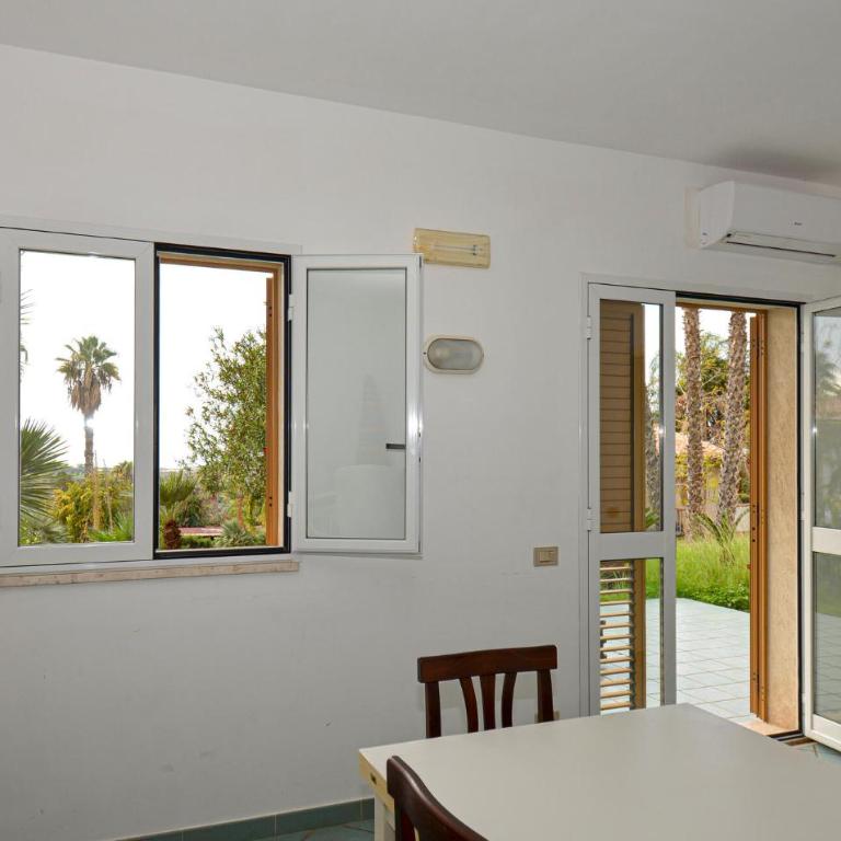 Cozy Home In Ragusa With House A Panoramic View - Casa Vacanze con 2 Camere da Letto - 4