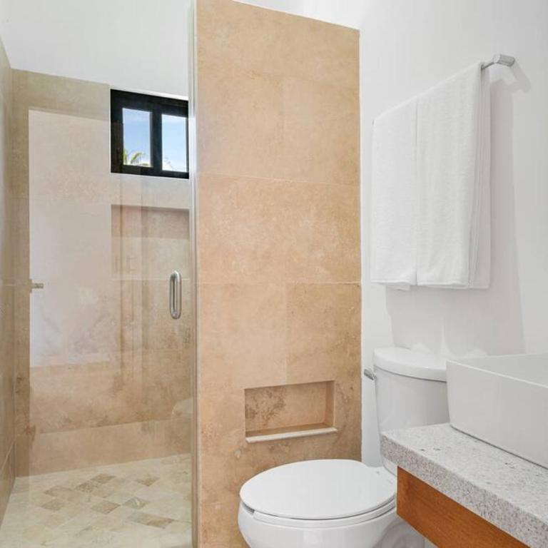 Pineda Suite # 301 with Great Location, Rooftop, Private Parking and Housekeping - Apartamento de 2 dormitorios - 20