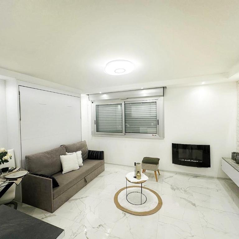 Studio 36mt2 a 5 min a pied boulevard de Belgique MC - Studio - 4