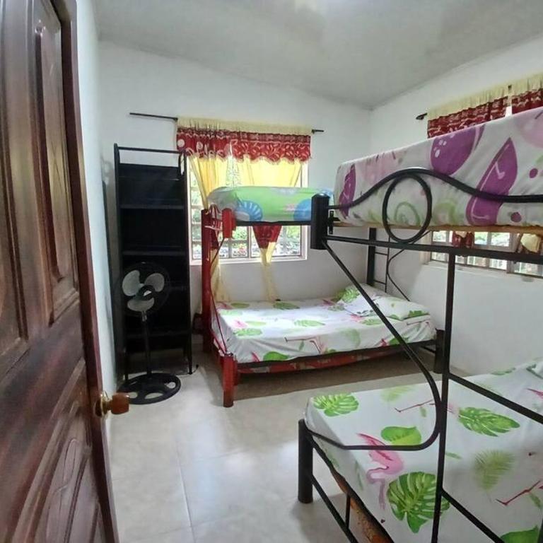 Finca de descanso y relajacion cerca de Tocaima - Three-Bedroom House - 11