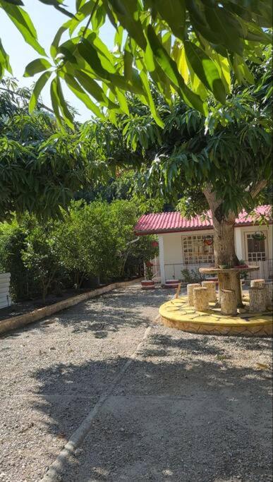 Finca de descanso y relajacion cerca de Tocaima - Three-Bedroom House - 20