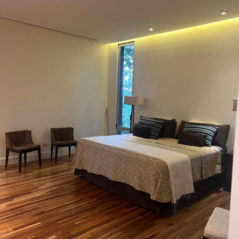 PILAR BARRIO PRIVADO con AMENITIES CASA 6 AMB CON PISCINA - Three-Bedroom House - 31