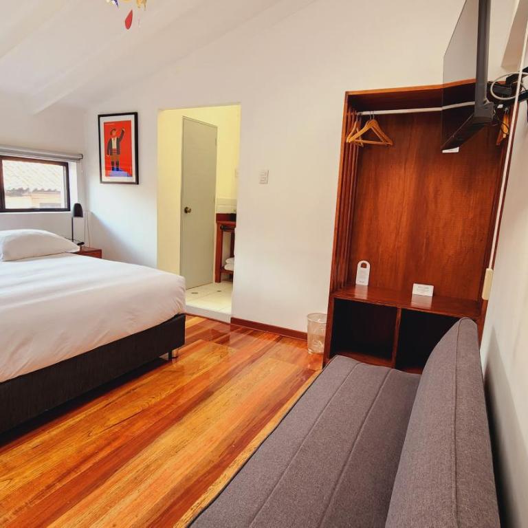 Solara Art House Hotel - Deluxe Double Room - 1