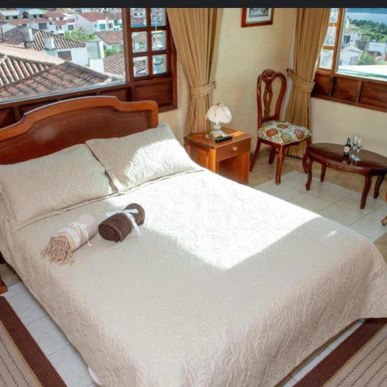 Hotel El Dorado Guatavita - Habitación Doble con vistas al lago - 2