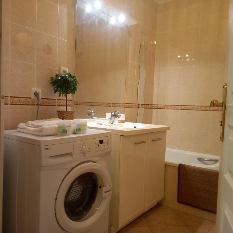 T2 de 56m2 - Genève à 5 min- Parking Privé Gratuit - Appartement 1 Chambre - 26