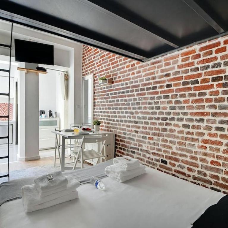 Studio paisible Paris 10ème - Canal St Martin - Appartamento con 1 Camera da Letto - 18