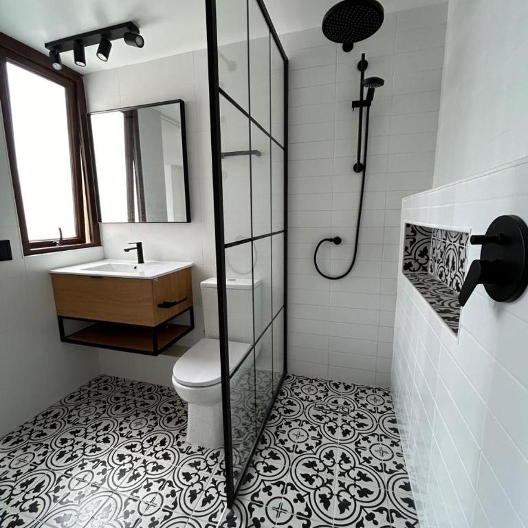 Céntrico Departamento Dúplex a pasos del Metro - Apartamento de 2 dormitorios - 12
