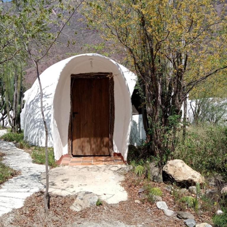Refugio Shangrila - Triple Room with Private Bathroom - 1