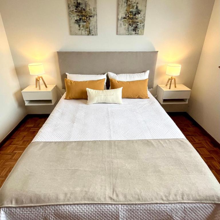 Depto CENTRO 2 dormitorios con Balcón y COCHERA piso 15 - Apartamento de 2 dormitorios - 2