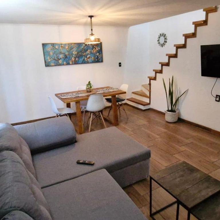 Casa Centrica 3 Hab, Sin congestion , Solo reservas por AIRB, ver ultima Foto - Casa de 3 dormitorios - 2