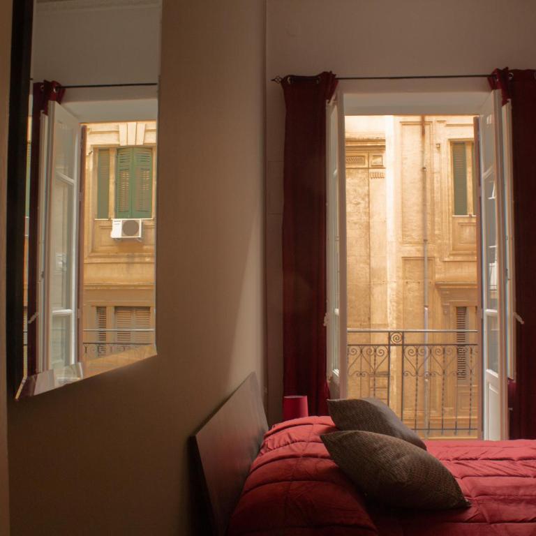 Pacini Deluxe Apartment - Two-Bedroom House - 2
