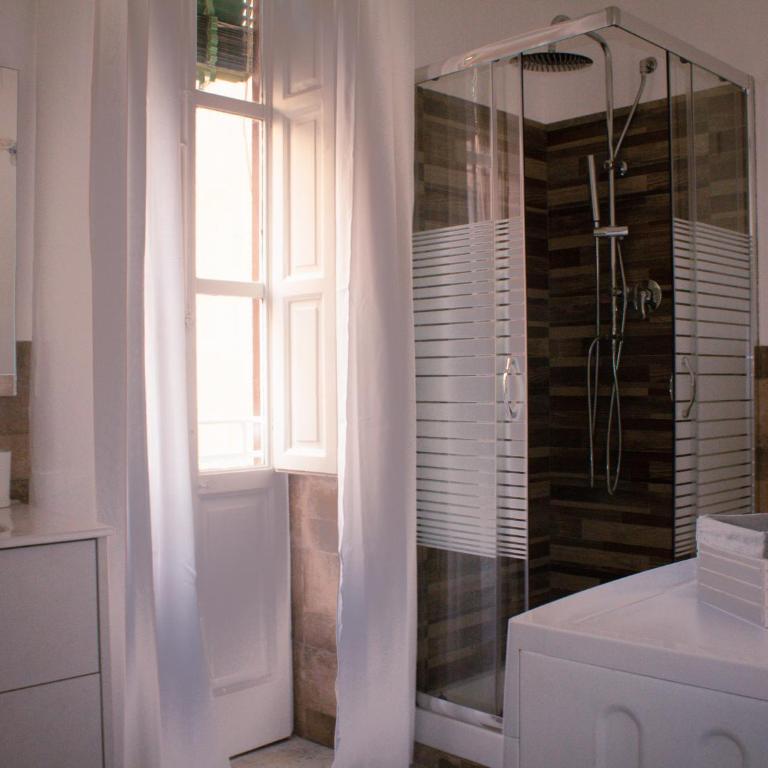 Pacini Deluxe Apartment - Two-Bedroom House - 21