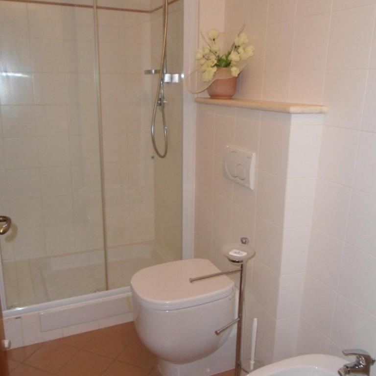 Fullino Nero Rta - Residenza Turistico Alberghiera - Appartamento con 2 Camere da Letto (4 Adulti) - 7