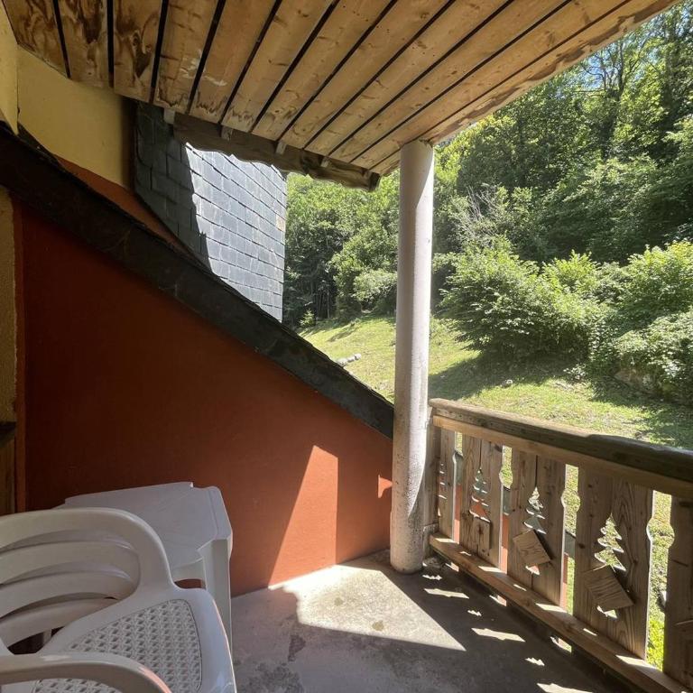 Appartement avec piscine chauffée, parking et vue montagne à Cauterets - FR-1-812-77 - Apartment - 2