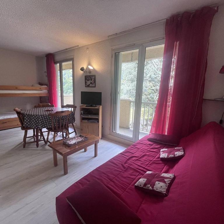 Studio charmant avec balcon face aux montagnes - FR-1-812-9 - Appartamento - 1