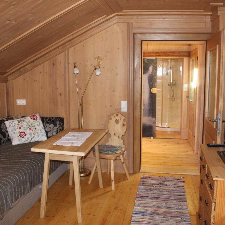 Familienwanderhof Eggeler - Doppelzimmer mit Balkon - 1