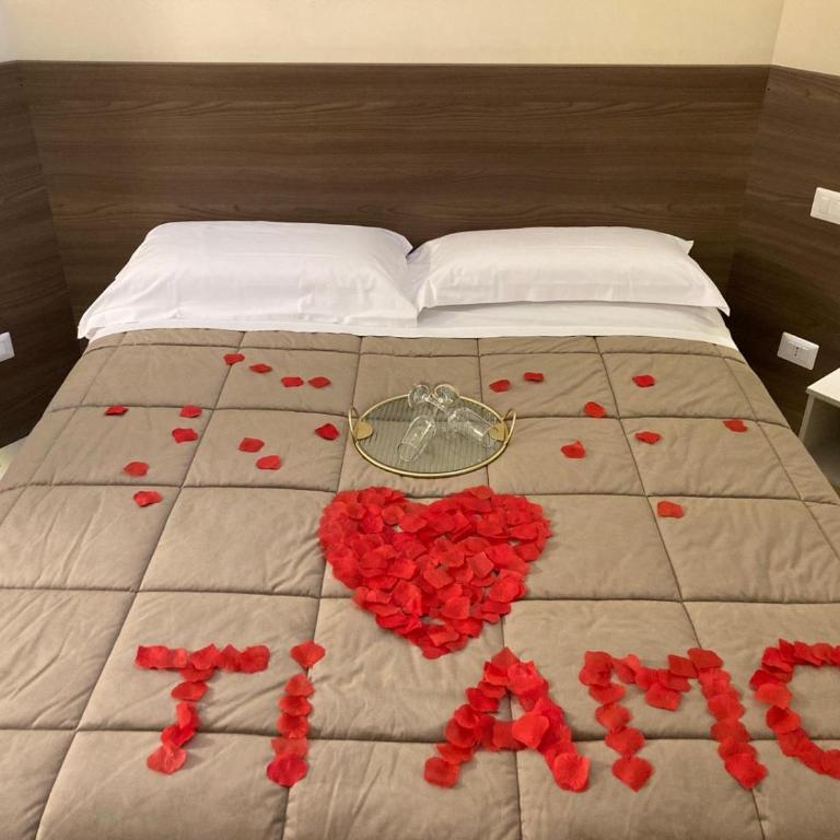 I Lamioni - Suite & accommodation - King Suite with Spa Bath - 1