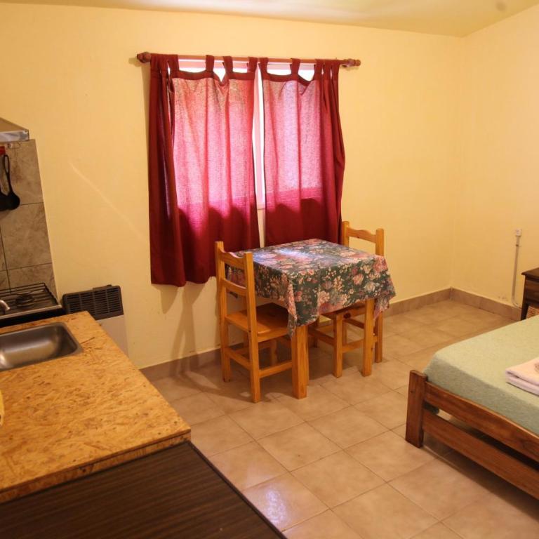 Hospedaje Los quebrachos - Estudio Estándar - 11